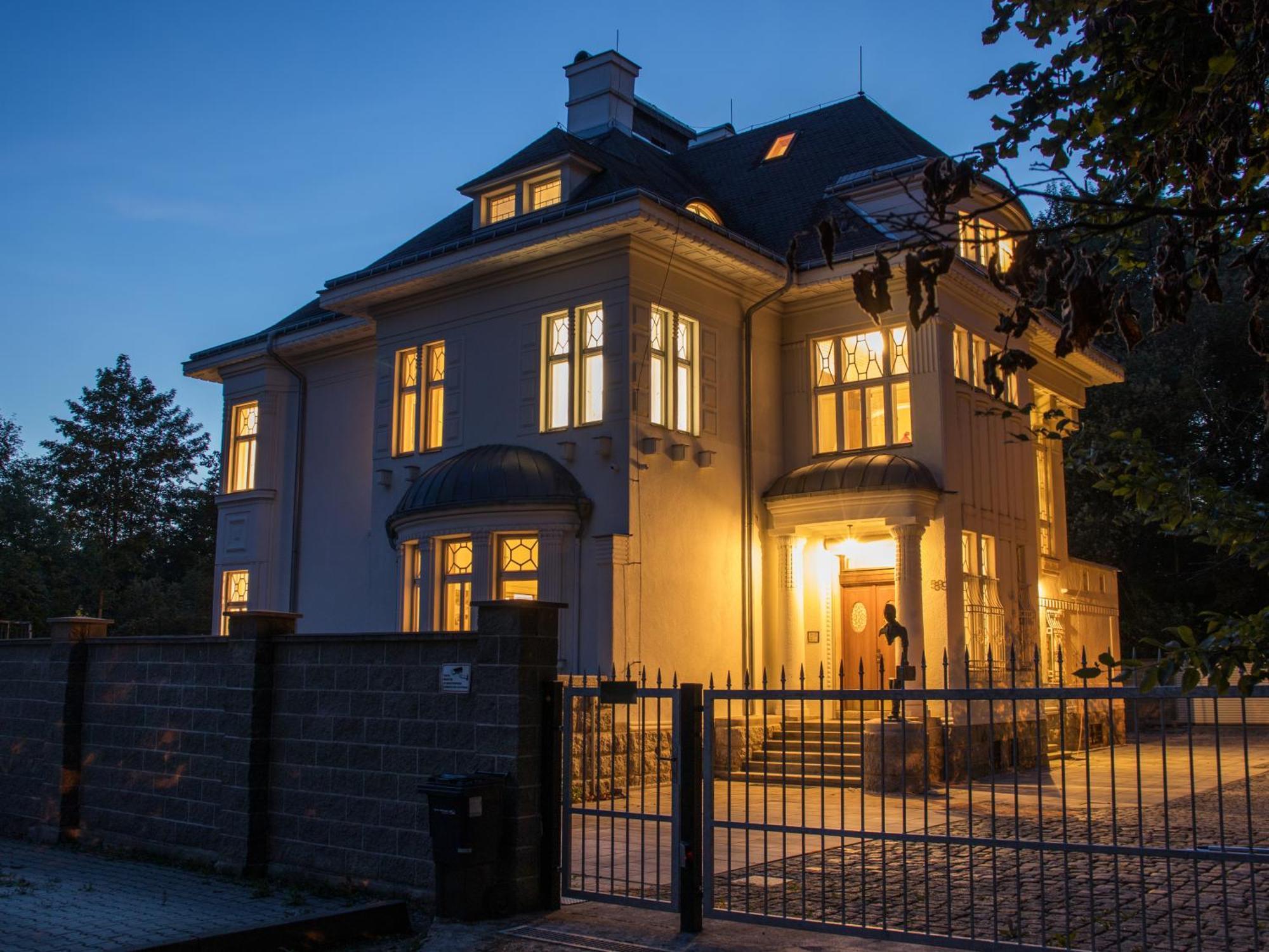 Ertlova Vila Jablonec nad Nisou Exteriör bild
