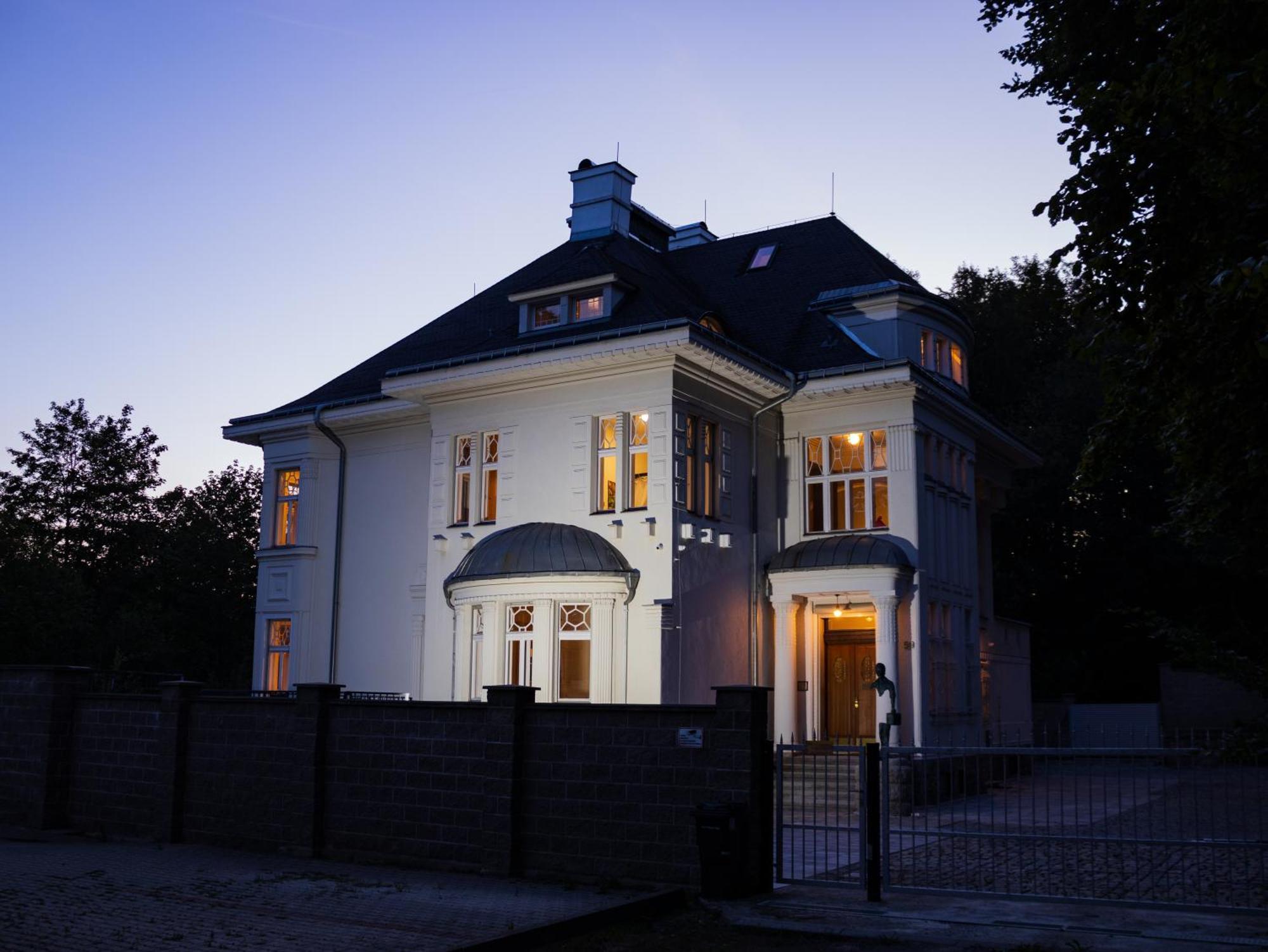 Ertlova Vila Jablonec nad Nisou Exteriör bild